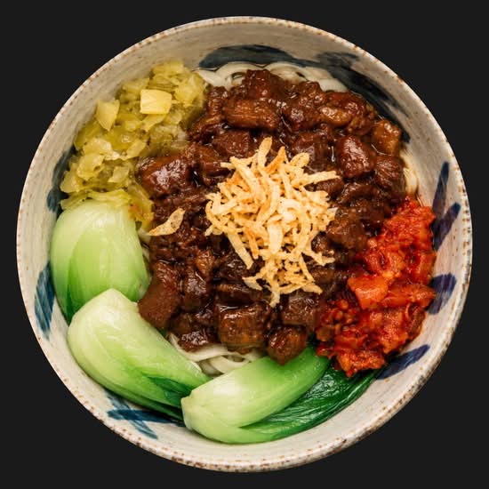 Braised Beef Tossed Noodles 牛滷拌麵